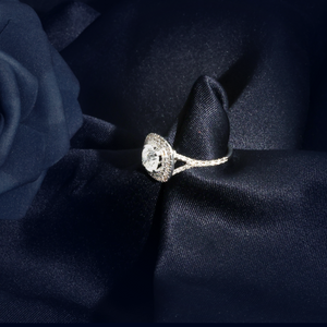 Bague Solitaire  avec double halo